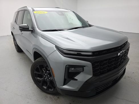 Used 2026 Chevrolet Traverse RS AWD/4WD image 4
