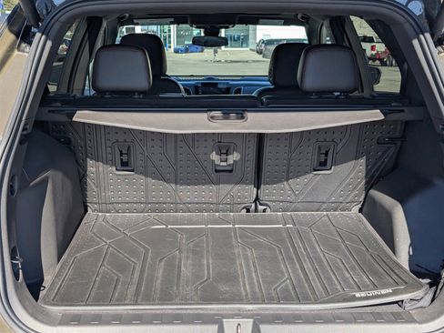 Used 2023 Chevrolet Equinox RS w/ RS Leather Package image 29