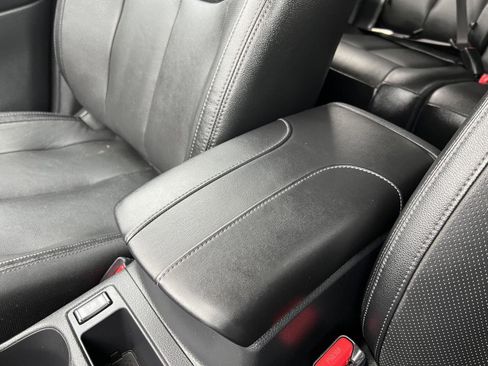 Used 2017 Nissan Rogue SL w/ SL Premium Package image 29