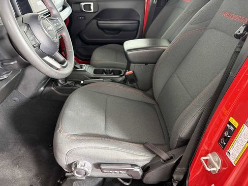 Used 2024 Jeep Wrangler Rubicon image 7