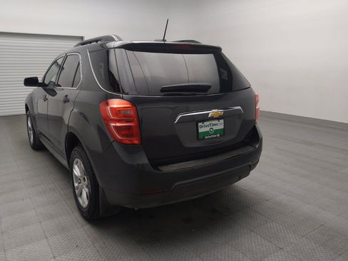 Used 2017 Chevrolet Equinox LT w/ Convenience Package image 6
