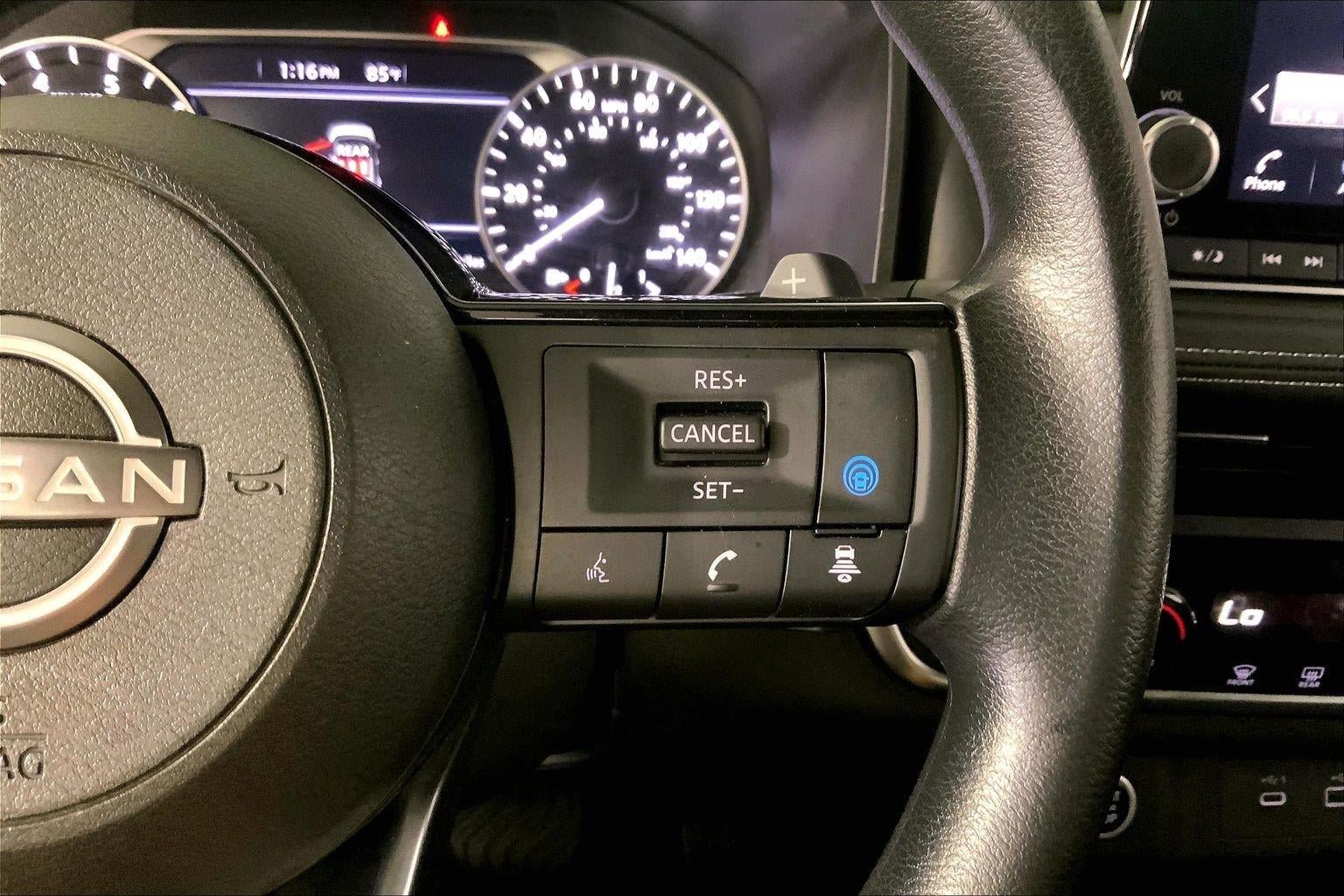 Used 2023 Nissan Rogue SV AWD/4WD image 11