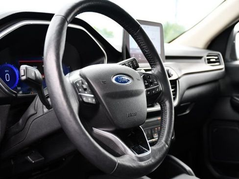 Used 2020 Ford Escape Titanium AWD/4WD image 14