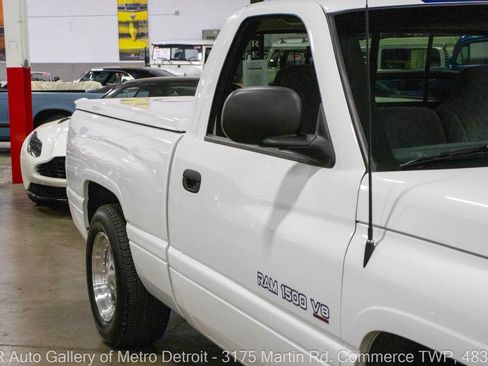 Used 1998 Dodge Ram 1500 Truck 2WD Regular Cab image 24