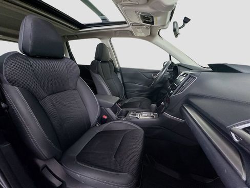 Used 2019 Subaru Forester Premium w/ All-Weather Package image 25