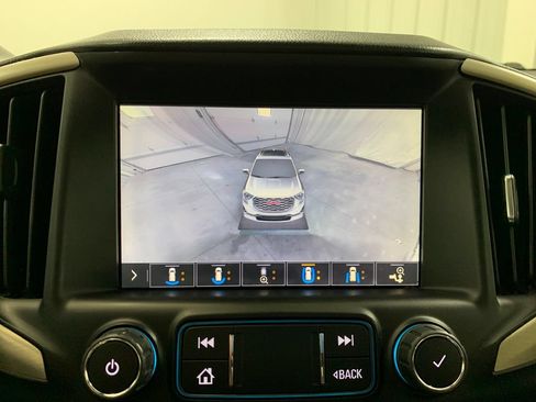 Used 2019 GMC Terrain Denali w/ LPO, 'HIT The Road' Package FWD image 11