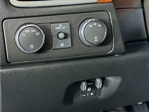 Used 2011 Chevrolet Silverado 2500 LTZ w/ LTZ Plus Package AWD/4WD image 10