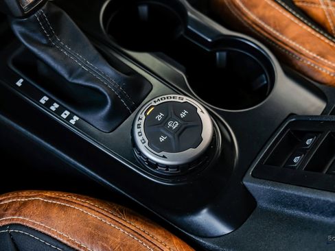 Used 2024 Ford Bronco Big Bend image 56