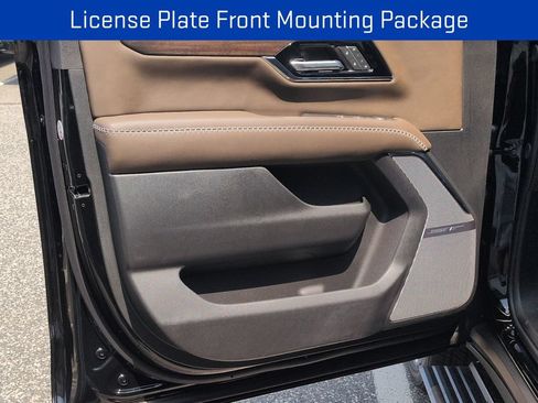 New 2026 GMC Yukon Denali Ultimate AWD/4WD image 9