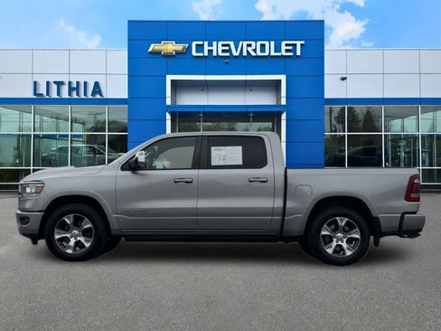 Used 2019 RAM 1500 Laramie AWD/4WD image 5