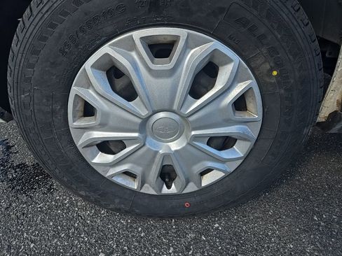 Used 2022 Ford Transit 350 XLT image 39