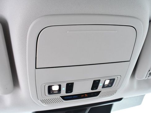 Used 2025 Ford Mustang Mach-E Premium AWD/4WD image 34