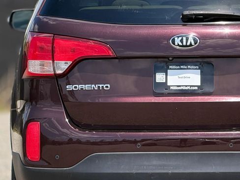 Used 2015 Kia Sorento LX FWD image 13