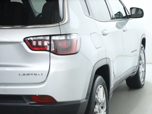 Used 2025 Jeep Compass Limited AWD/4WD image 45