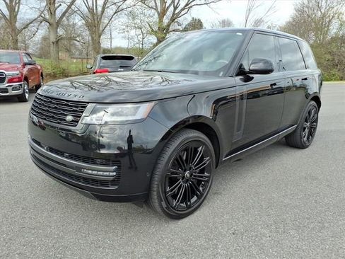 Used 2024 Land Rover Range Rover SE AWD/4WD image 9