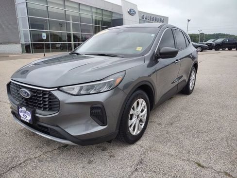 Used 2023 Ford Escape Active FWD image 18