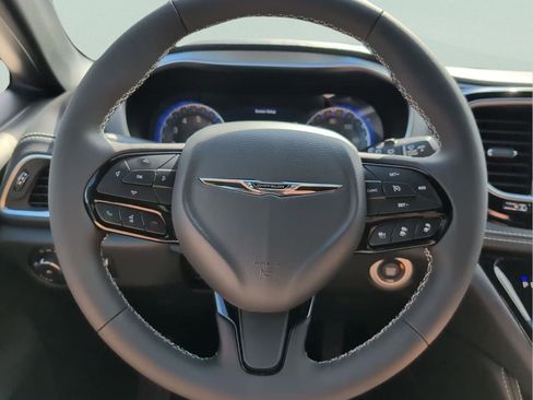 New 2026 Chrysler Pacifica Limited w/ S Appearance Package image 9