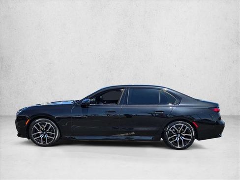 Certified 2023 BMW 740i RWD image 9