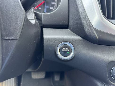 Used 2024 GMC Terrain SLE w/ Driver Convenience Package AWD/4WD image 18