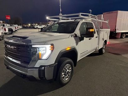 New 2026 GMC Sierra 2500 Pro w/ Convenience Package