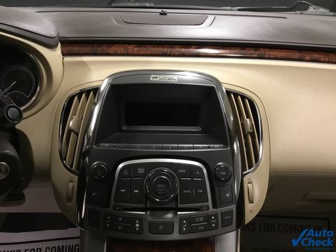 Used 2010 Buick LaCrosse CXL image 48