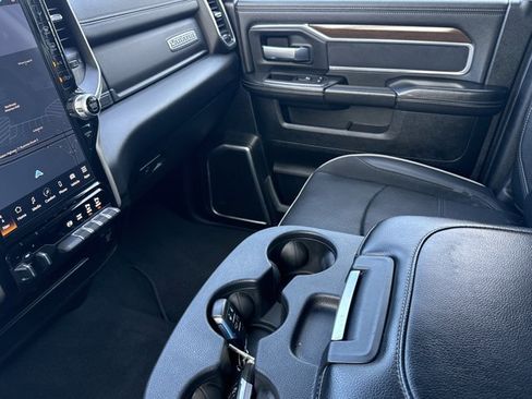 Used 2024 RAM 2500 Laramie AWD/4WD image 22