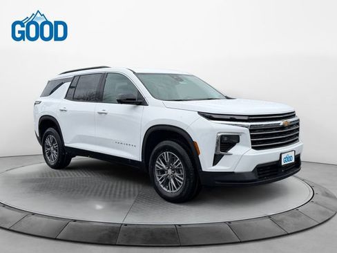 New 2026 Chevrolet Traverse LT w/ Driver Confidence Package AWD/4WD image 7