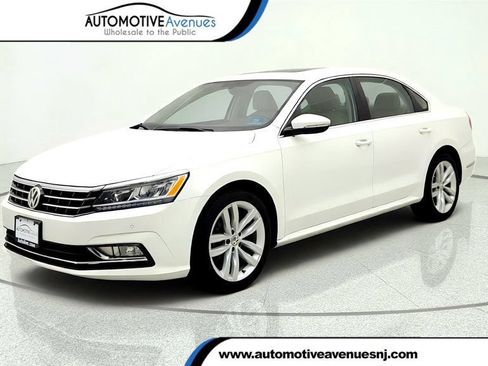 Used 2018 Volkswagen Passat 2.0T SE FWD image 1
