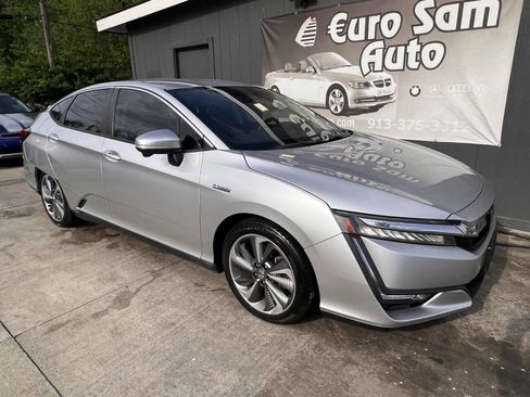 Used 2018 Honda Clarity Plug-In Hybrid image 9