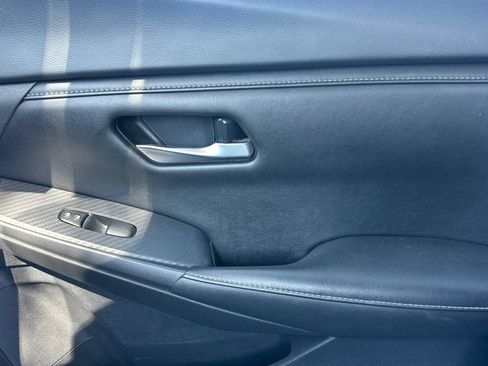 Used 2024 Nissan Sentra SV FWD image 21