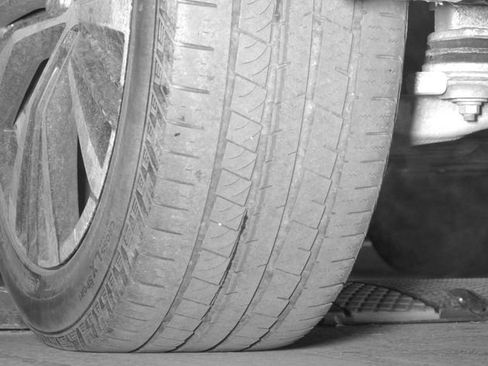 Used 2023 Volvo XC60 B5 Plus w/ Climate Package image 43