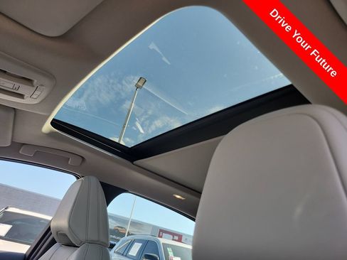 Used 2024 Nissan Ariya FWD image 19