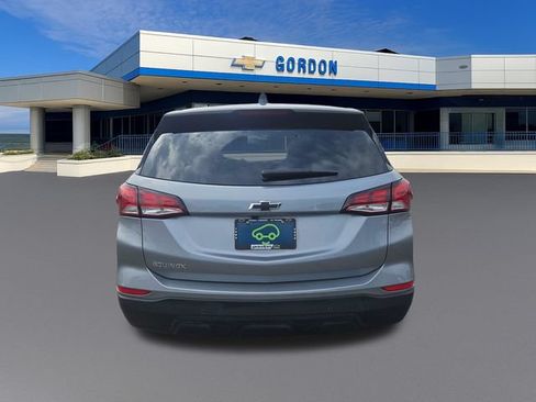 Used 2024 Chevrolet Equinox LS w/ LS Convenience Package FWD image 4