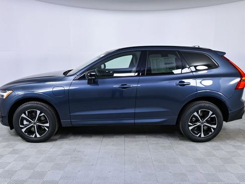 New 2026 Volvo XC60 T8 Core w/ Climate Package PRO image 2