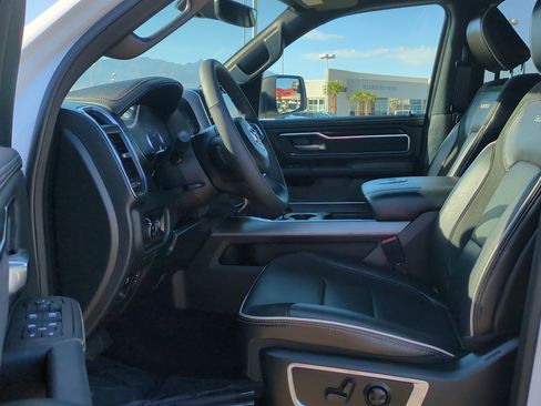 Used 2025 RAM 1500 Laramie w/ Sport Appearance Package AWD/4WD image 15