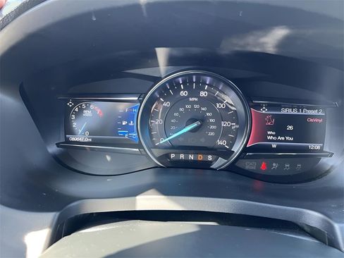 Used 2019 Ford Explorer Limited w/ Ford Safe & Smart Package image 30