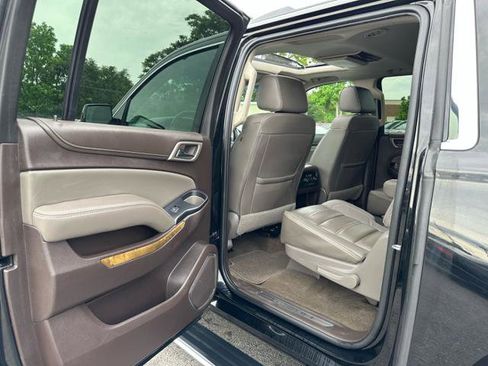 Used 2017 GMC Yukon XL Denali w/ Open Road Package AWD/4WD image 14