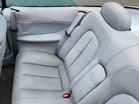 Used 2001 Mercedes-Benz CLK 430 Cabriolet image 30