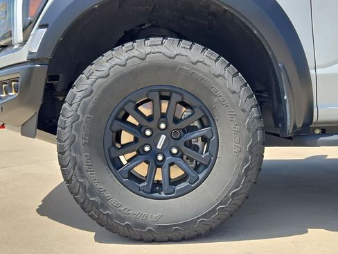 Used 2024 Ford F150 Raptor AWD/4WD image 12
