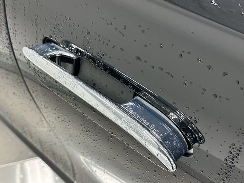 Certified 2022 Mercedes-Benz S 500 4MATIC image 15