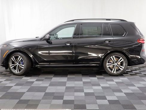 New 2026 BMW X7 xDrive40i w/ M Sport Package AWD/4WD image 4