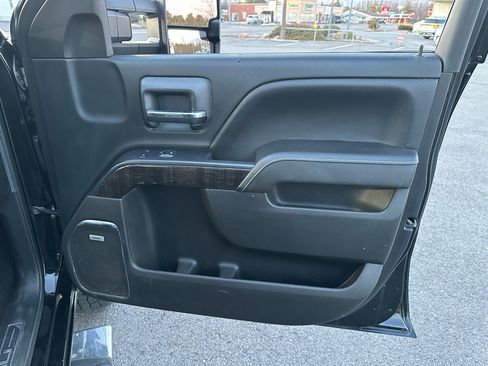 Used 2015 GMC Sierra 2500 Denali w/ Duramax Plus Package image 40