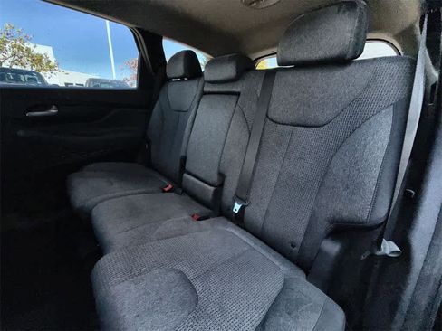 Used 2023 Hyundai Santa Fe SEL image 11