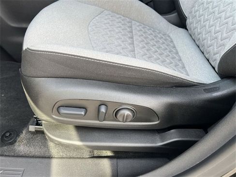 Certified 2024 Chevrolet Equinox LS w/ LS Convenience Package image 14