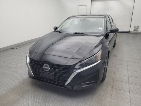 Used 2023 Nissan Altima 2.5 SV FWD image 15