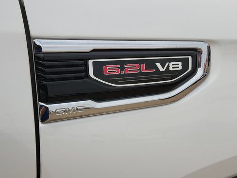 Used 2019 GMC Sierra 1500 Denali w/ Denali Ultimate Package AWD/4WD image 8