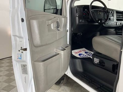 Used 2023 Chevrolet Express 3500 LS RWD image 11