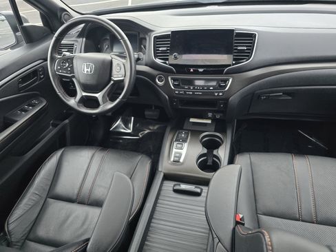 Certified 2022 Honda Passport TrailSport image 24