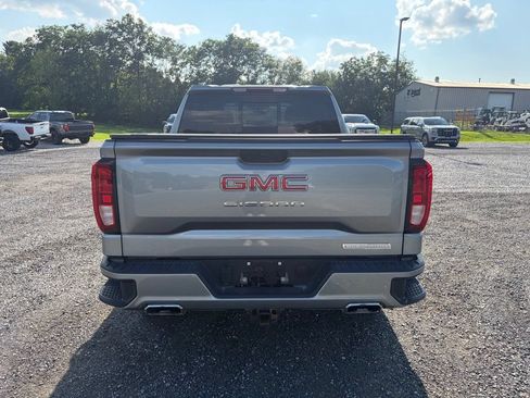 Used 2025 GMC Sierra 1500 Elevation w/ Preferred Package AWD/4WD image 9