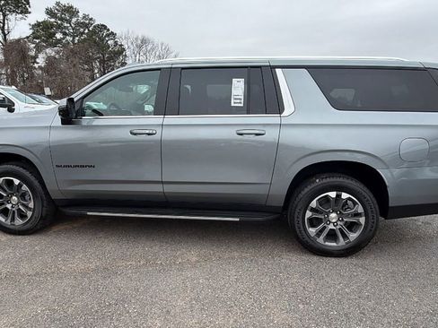 New 2026 Chevrolet Suburban LT w/ Comfort Package image 8